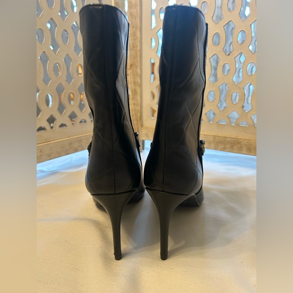 Chinese Laundry Black Quilted Heeled Boots with Chain - Picture 9 of 14